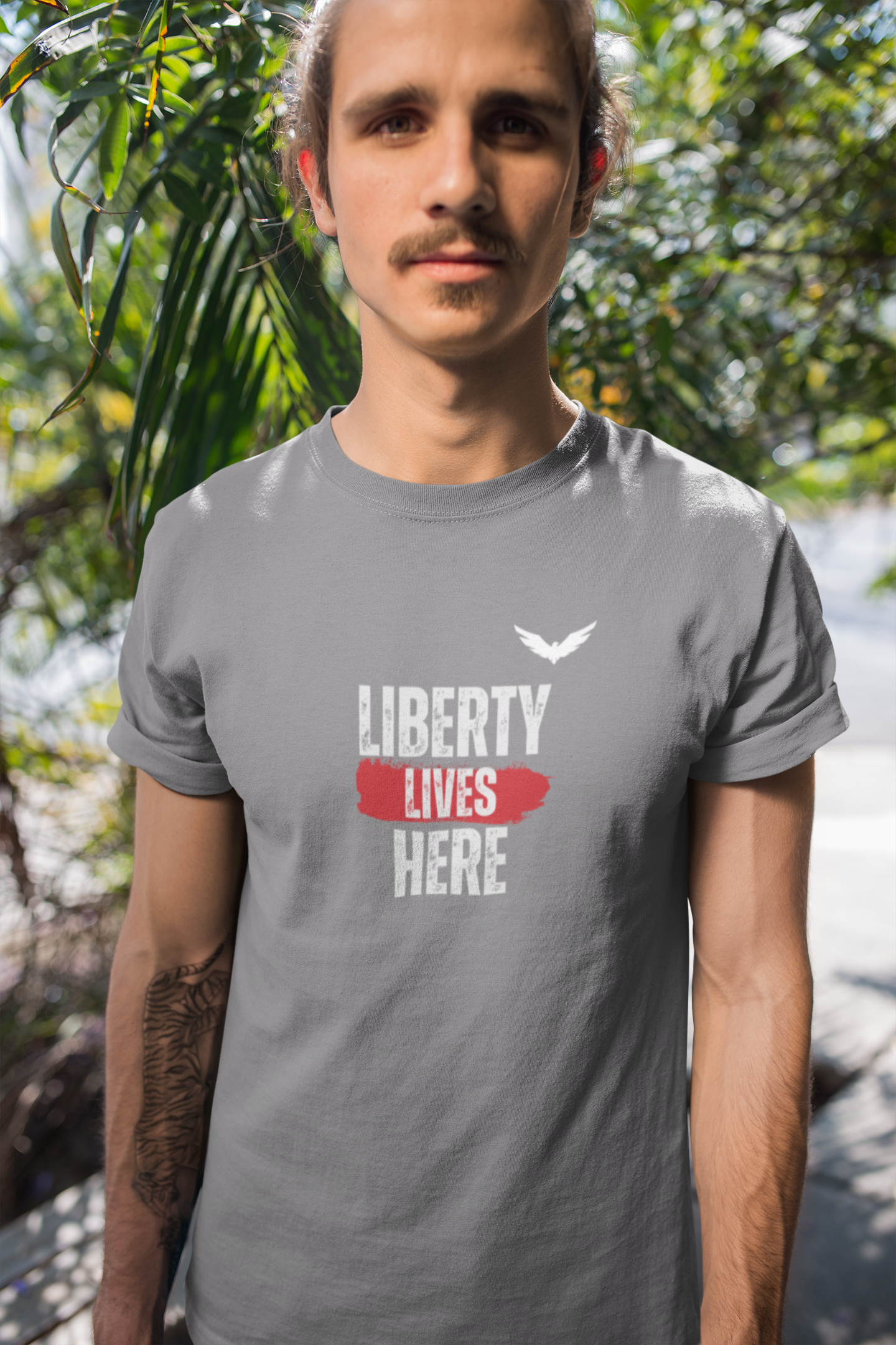 Men’s Premium Heavyweight Tee | Liberty Lives